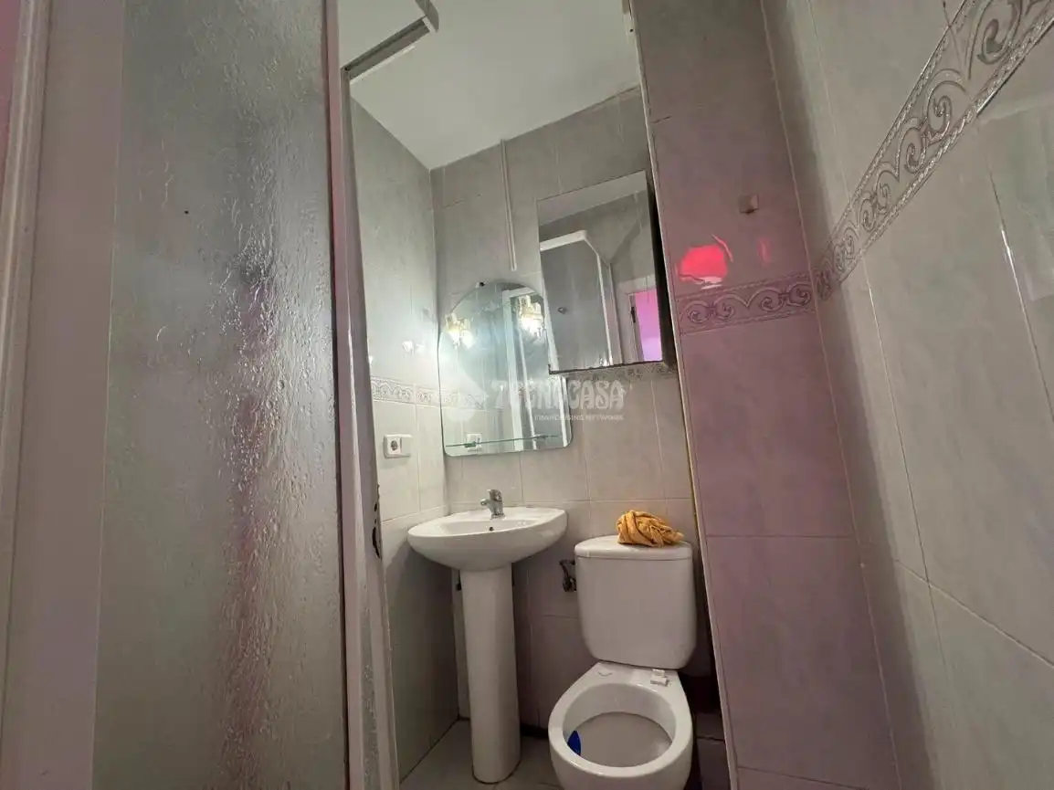 Baño de Piso en venta en Madrid con Terraza y Balcón