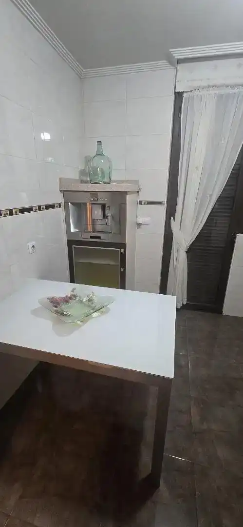 Casa adosada en venda a Calle Mayor, 28, La Robla