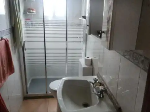 Bany de Casa o xalet en venda en O Barco de Valdeorras   amb Terrassa, Piscina i Balcó