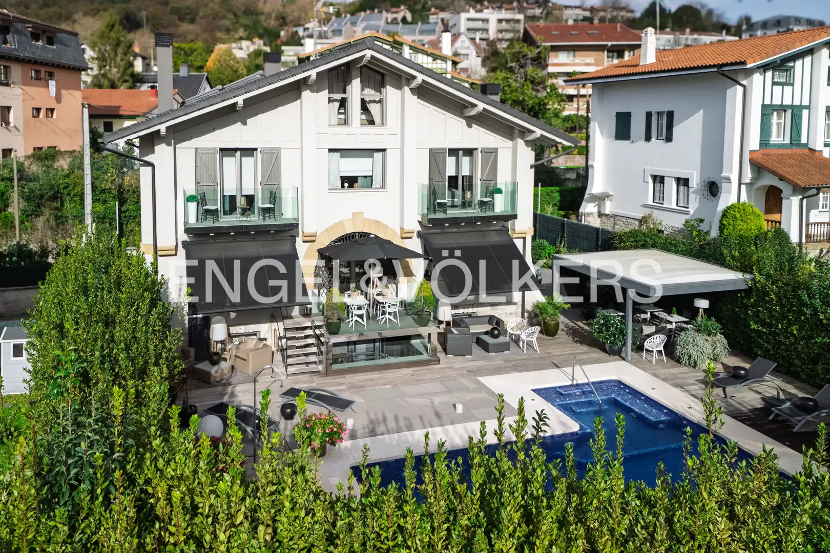 Vista exterior de Finca rústica en venda en Donostia - San Sebastián  amb Calefacció, Jardí privat i Terrassa