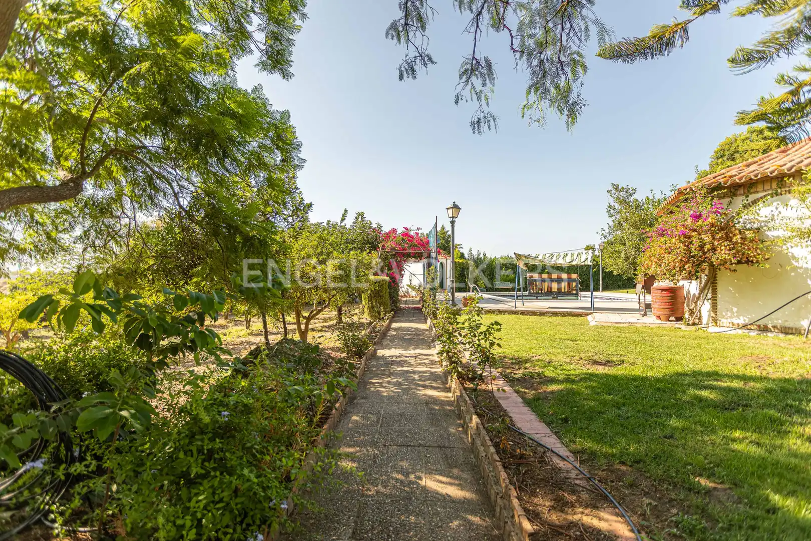 Jardín de Finca rústica en venta en El Rompido con Aire acondicionado, Calefacción y Jardín privado