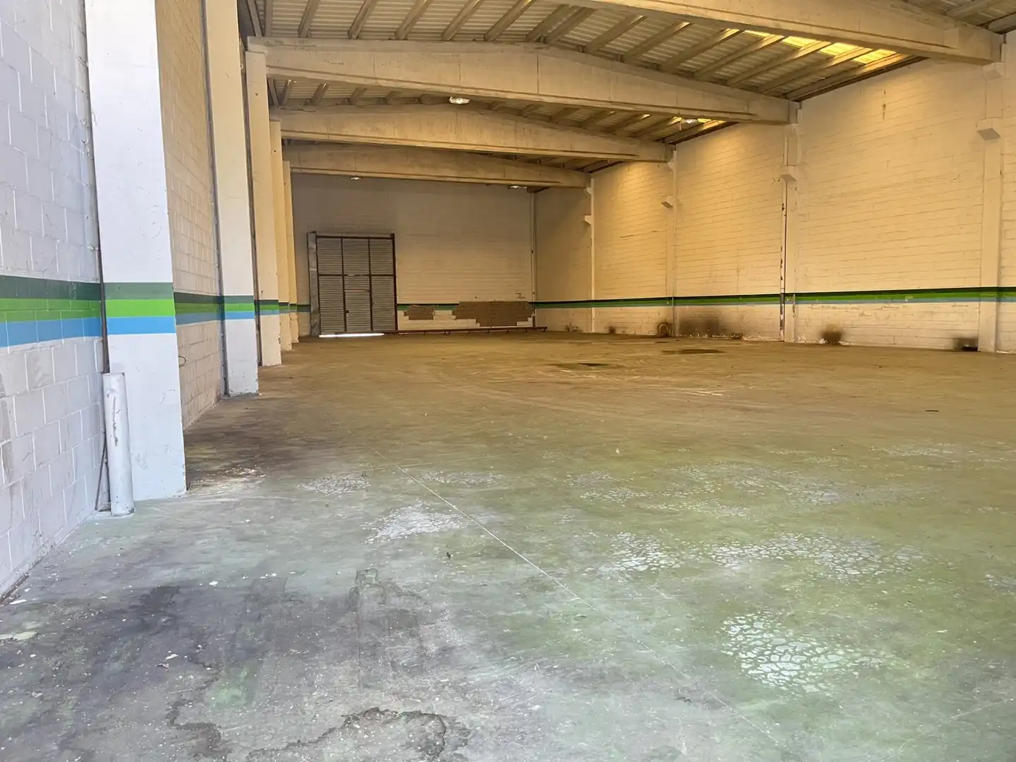 Nave industrielle à louer à Olot
