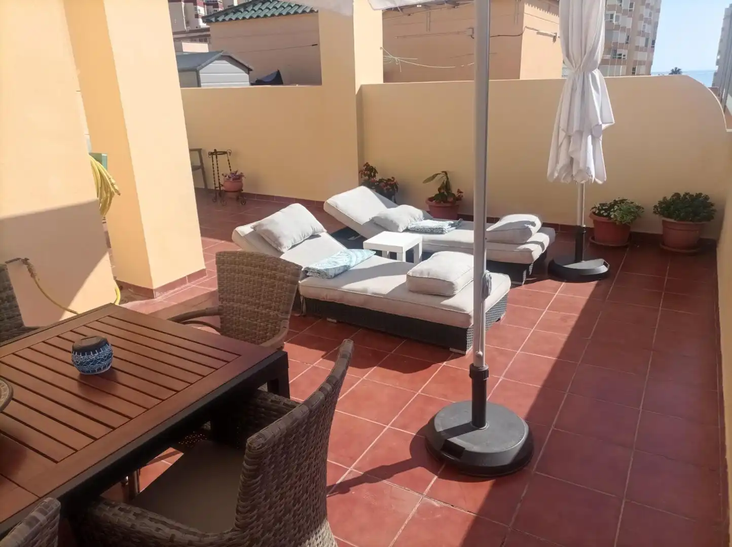 Terrassa de Àtic de lloguer en Torrox amb Piscina comunitària