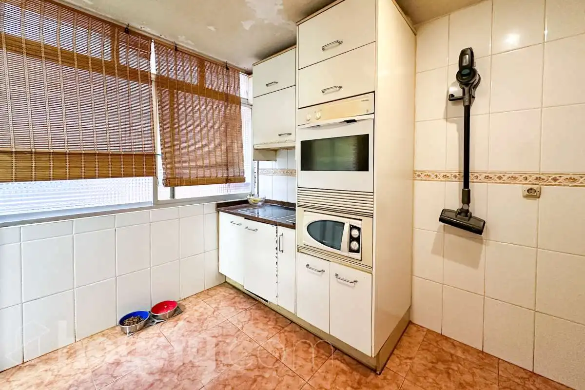 Kitchen of Flat for sale in Móstoles  with Air Conditioner, Terrace and Storage room