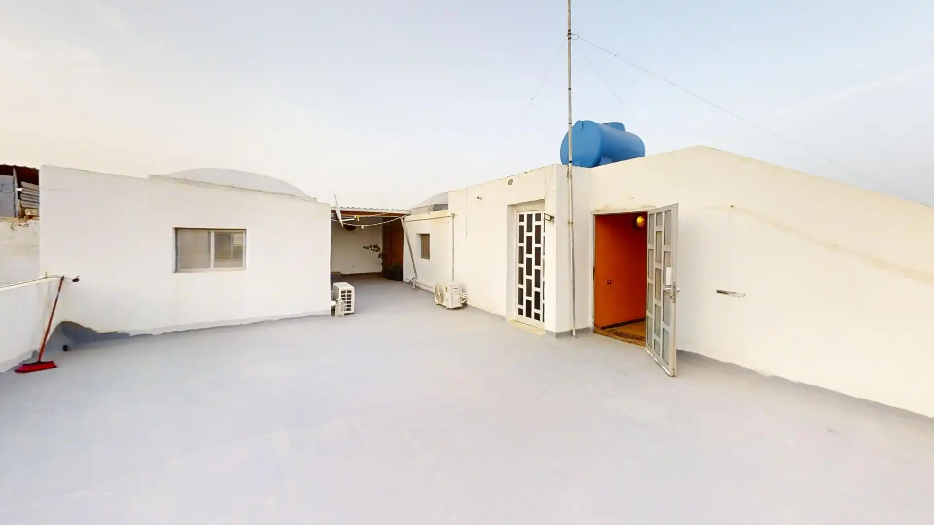 Exterior view of Houses for sale in Telde  with Air Conditioner, Heating and Storage room