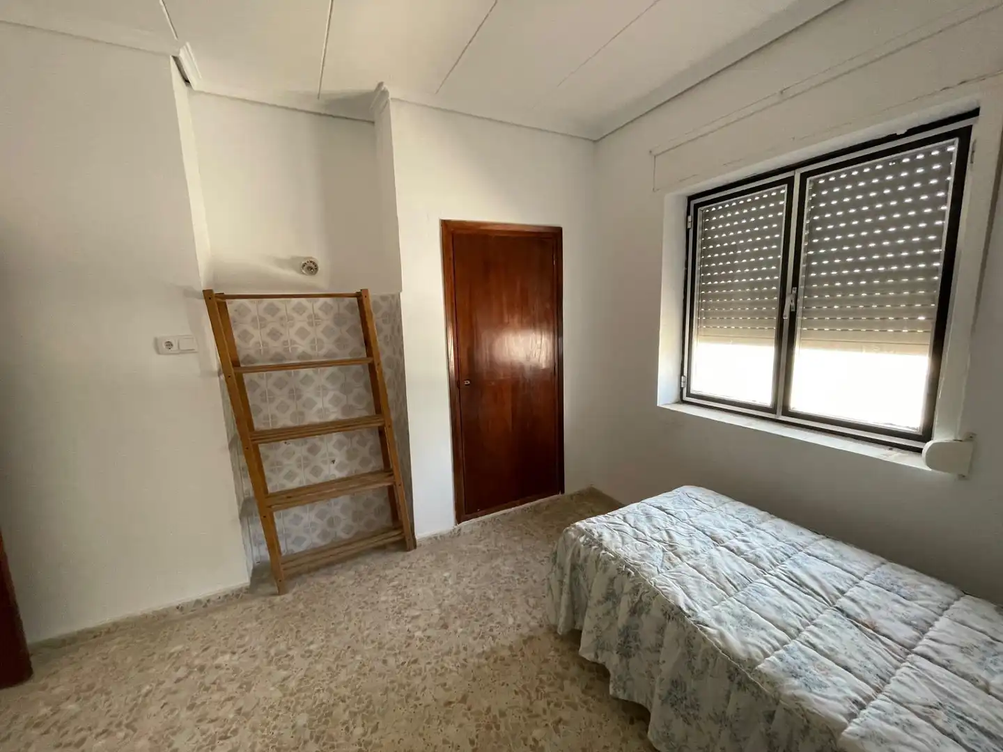 Schlafzimmer von Gebäude zur Miete in Albacete