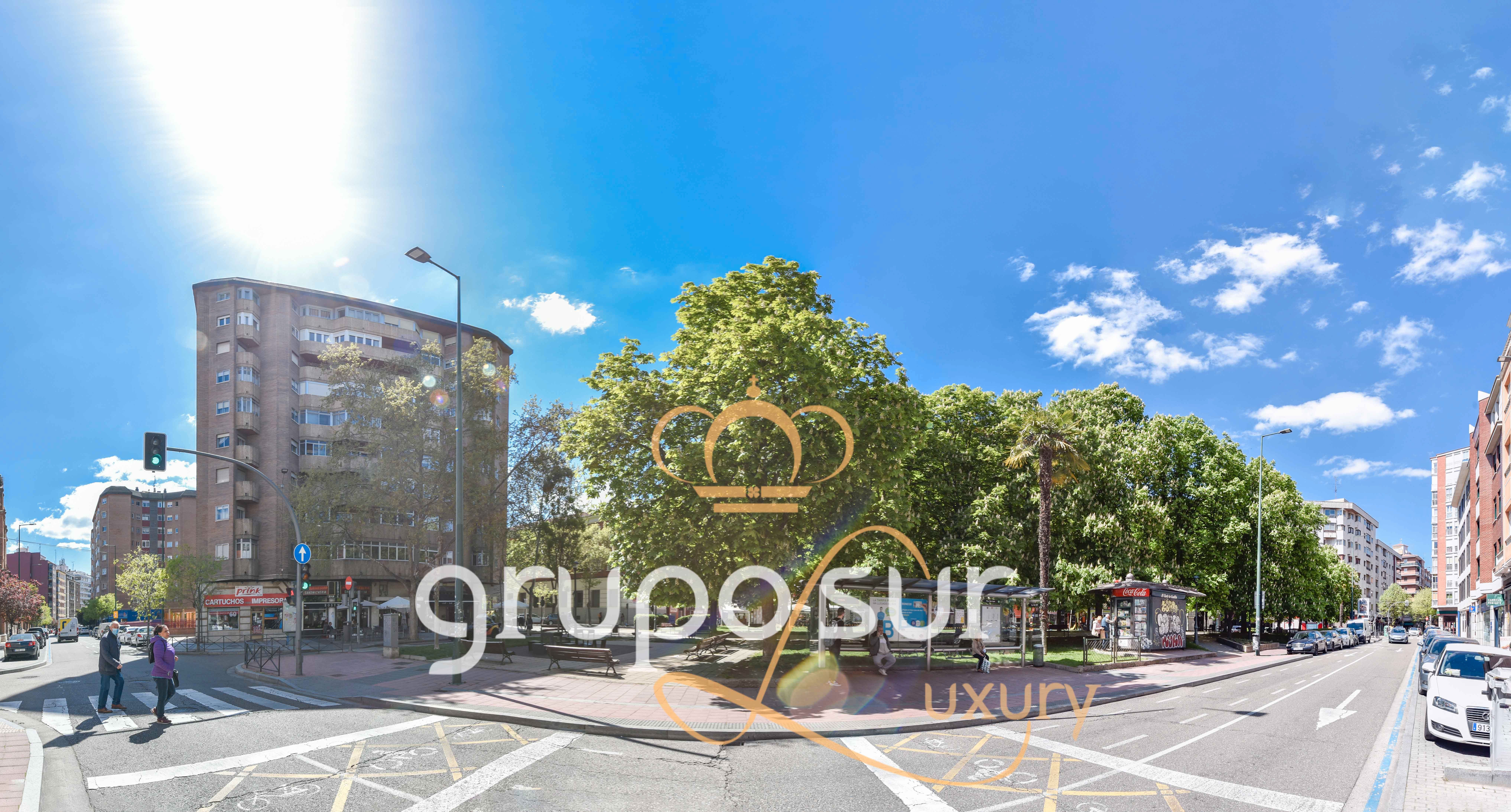 Vista exterior de Piso en venta en Valladolid Capital con Calefacción, Parquet y Terraza