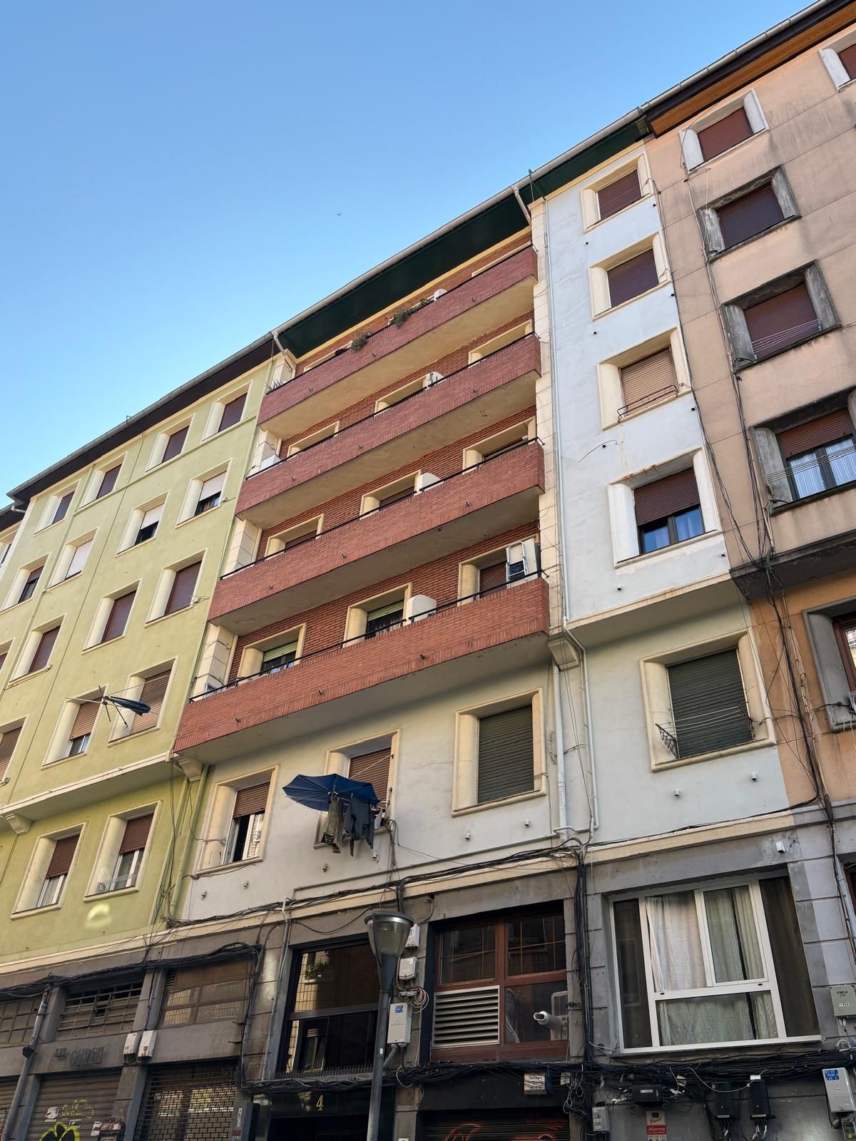 Vista exterior de Planta baixa en venda en Bilbao 