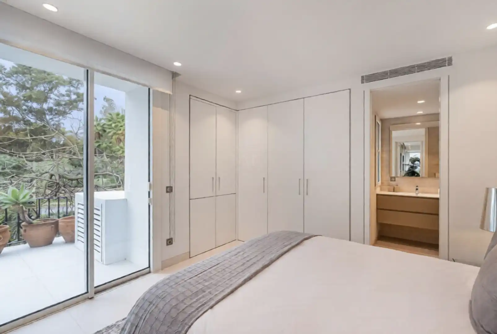 Appartement compact avec piscine à louer à Milla de Oro, imagen 13