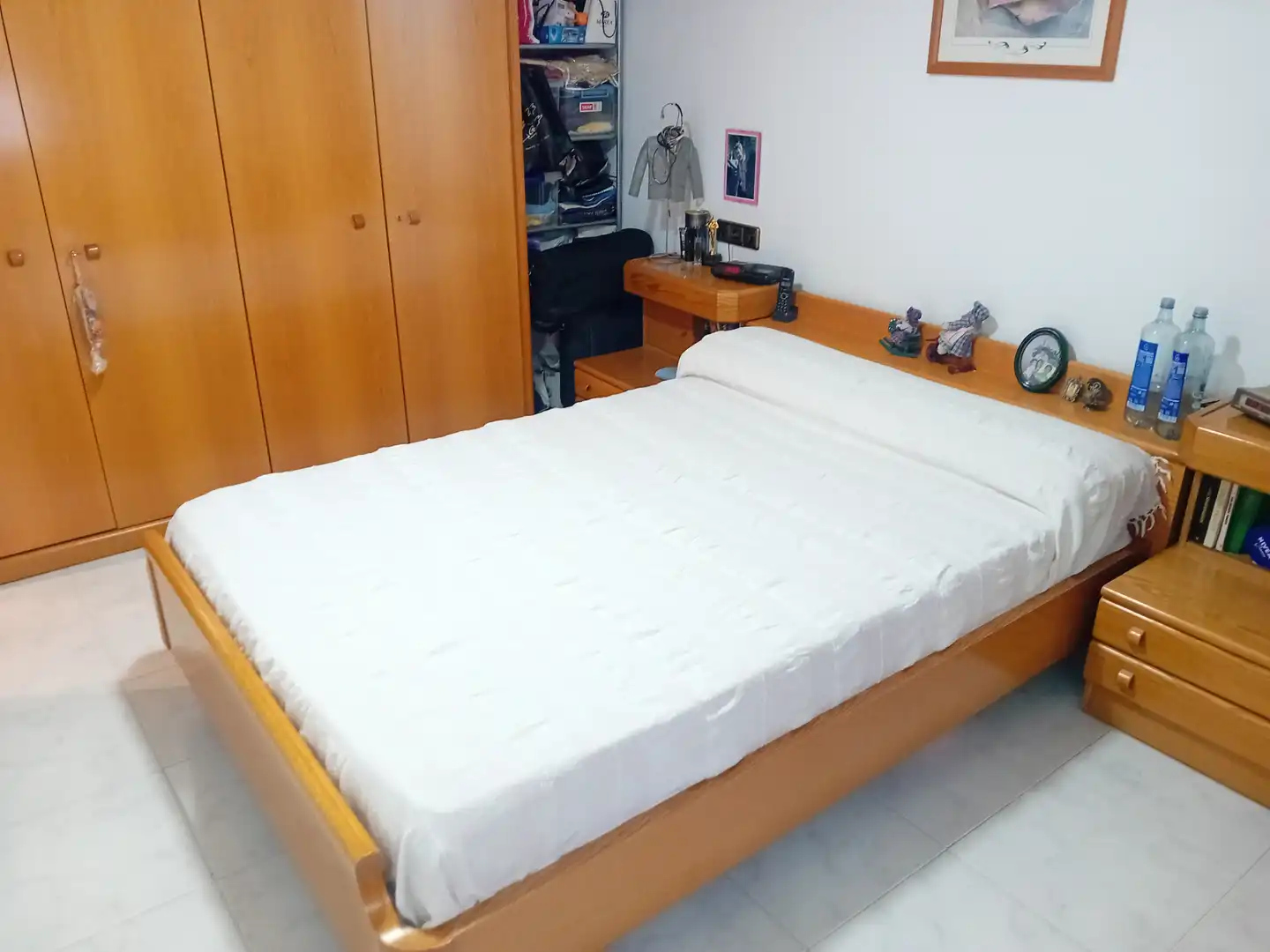 Habitación de Casa adosada en venta en Salt con Calefacción, Terraza y Trastero