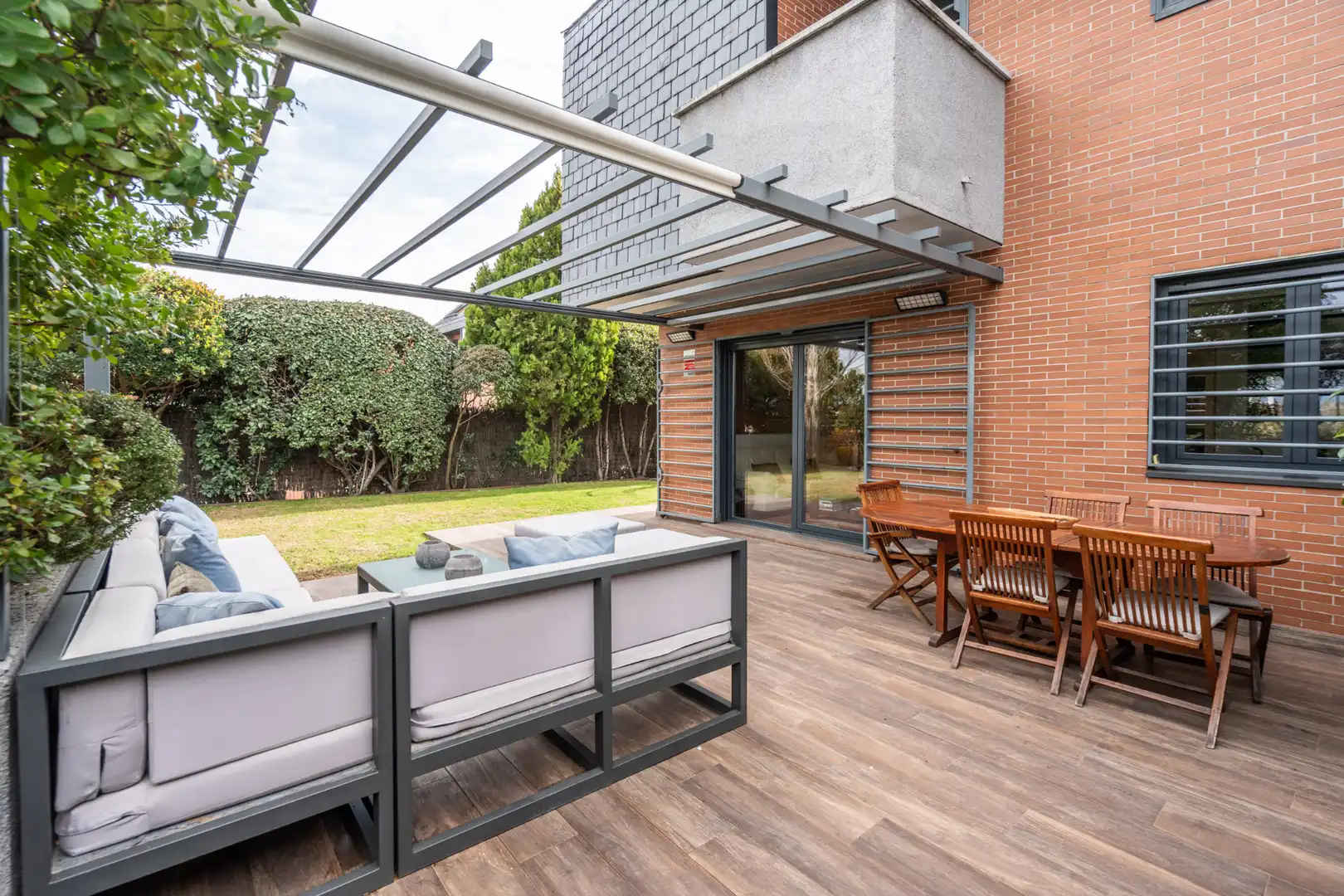 Terraza de Casa adosada en venta en Las Rozas de Madrid con Aire acondicionado, Calefacción y Jardín privado