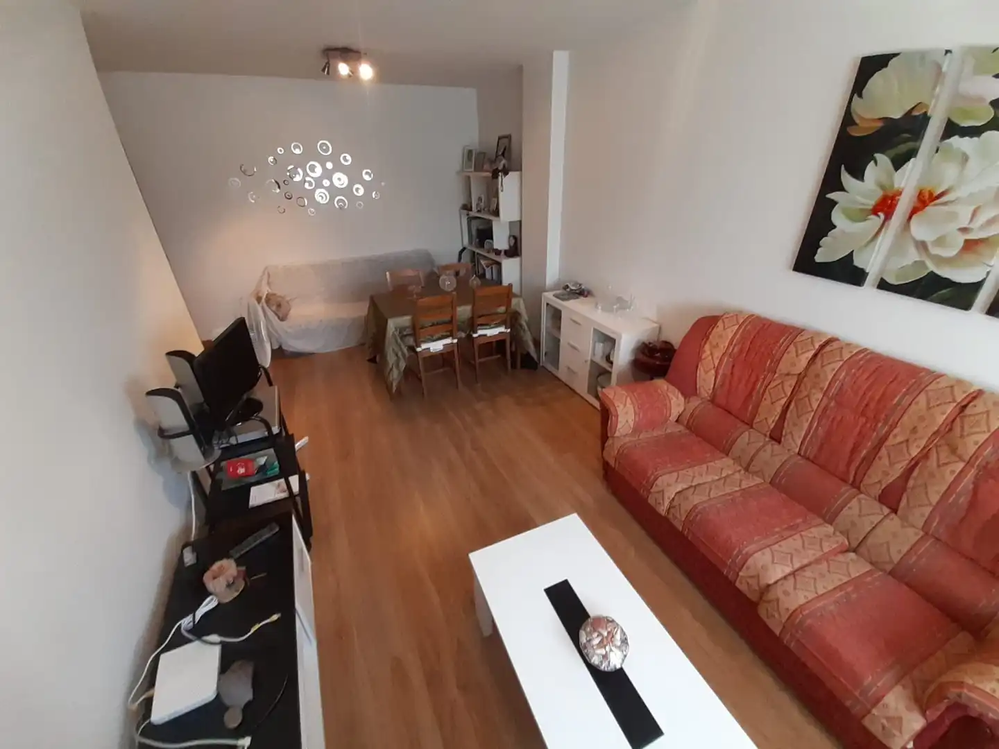 Sala de estar de Apartamento en venta en Morales del Vino con Parquet y Piscina comunitaria