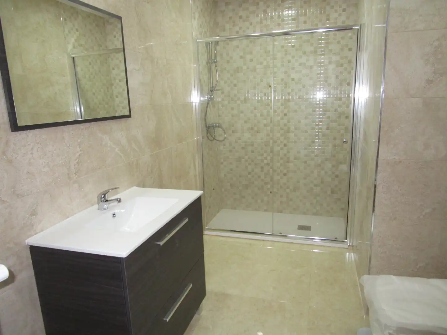 Baño de Casa o chalet en venta en Villanueva del Pardillo con Calefacción, Jardín privado y Terraza