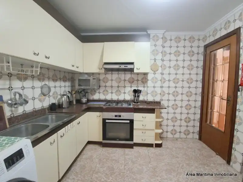 Kitchen of Flat for rent in Valencia  with Air Conditioner, Heating and Furnished
