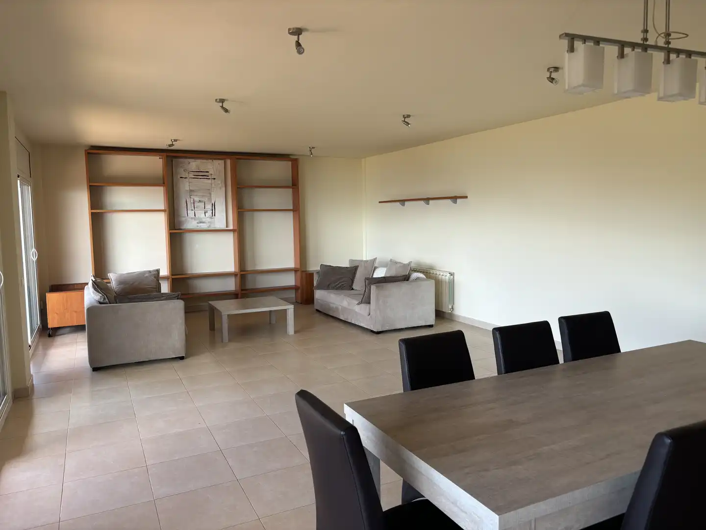 Sala d'estar de Casa o xalet en venda en Arenys de Mar amb Aire condicionat, Calefacció i Jardí privat