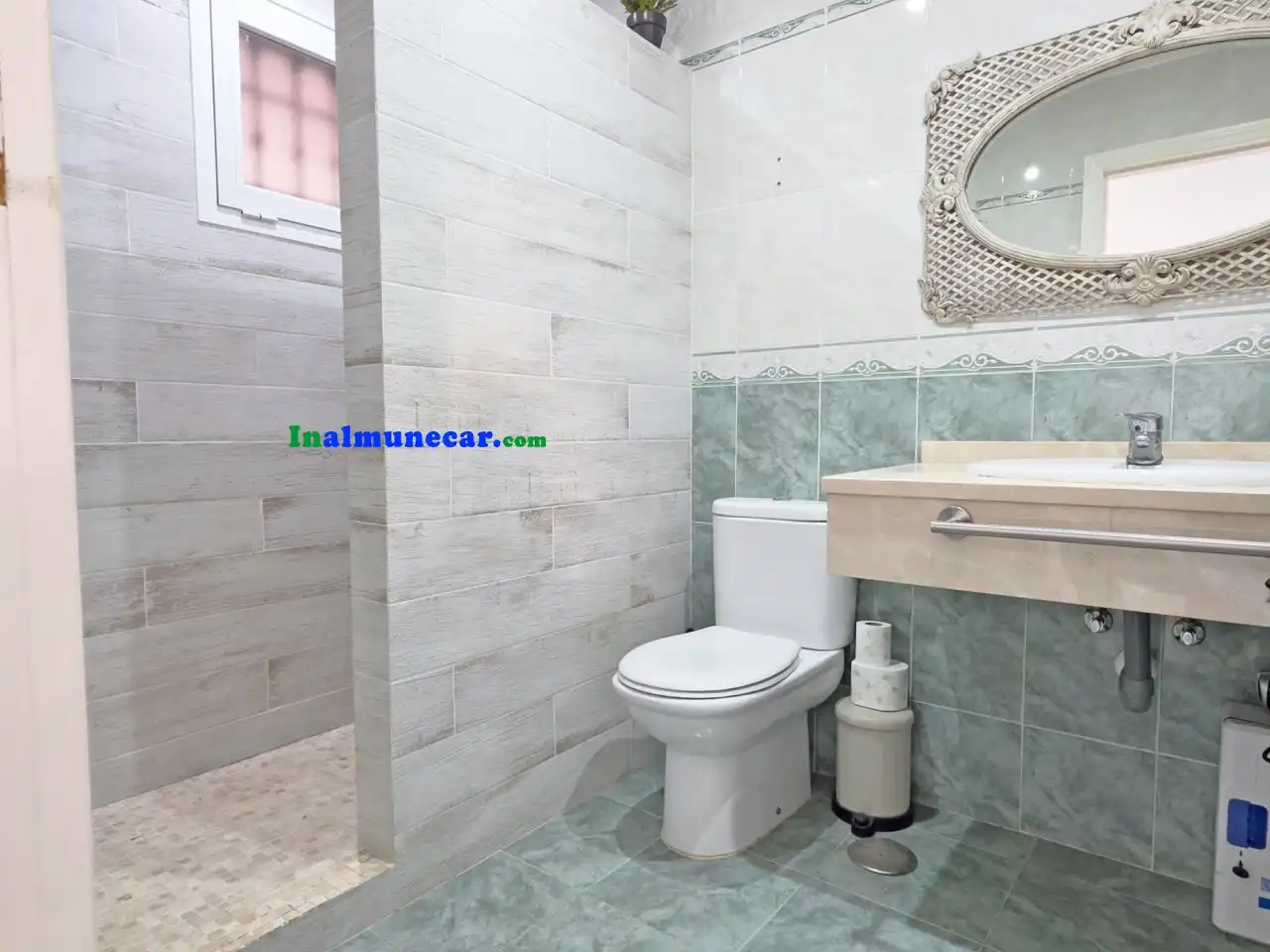 Bany de Apartament en venda en Almuñécar amb Terrassa i Moblat
