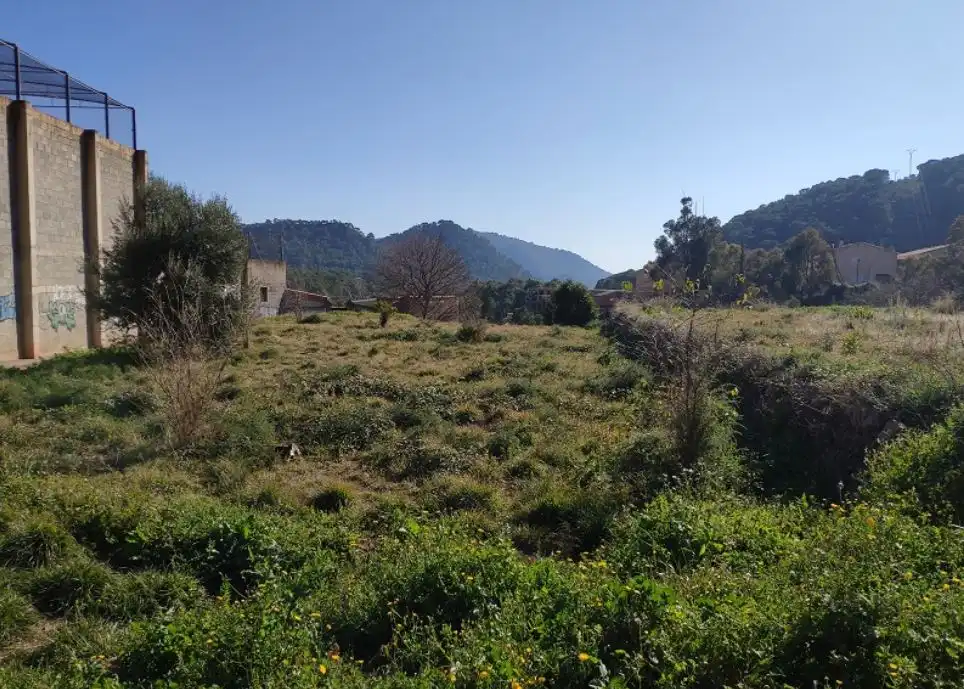 Terreny residencial en venda a Poligono 35