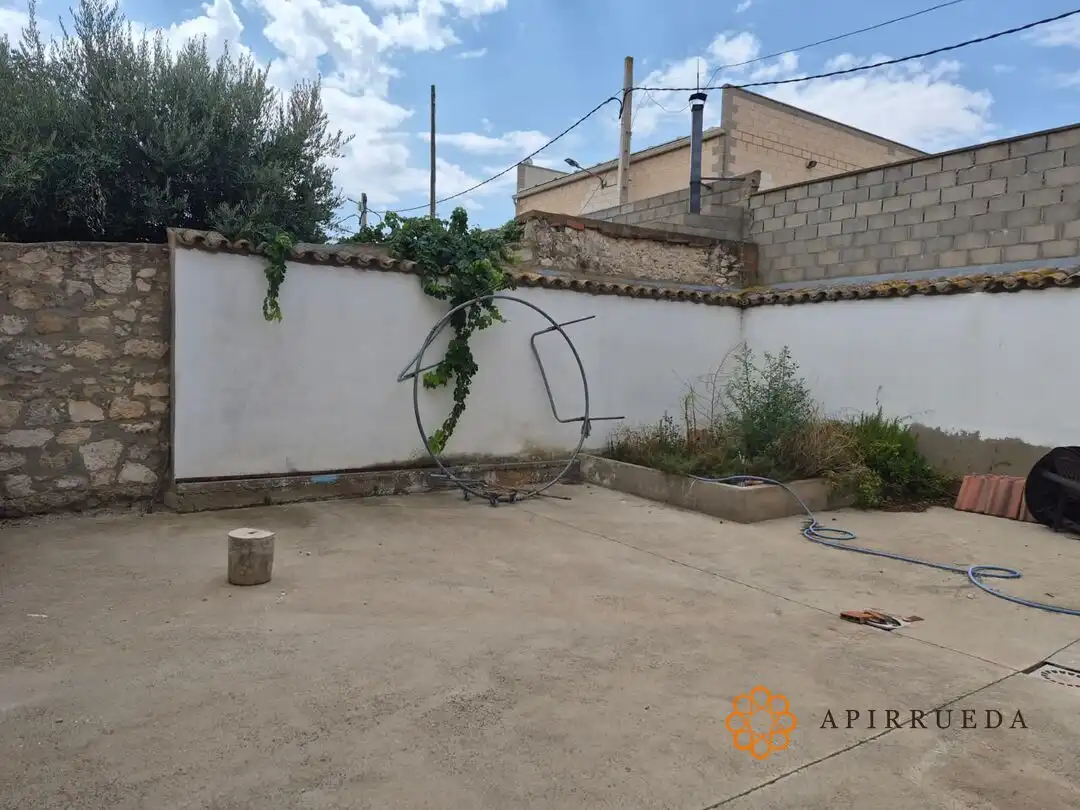 Houses for sale in Calle Mayor, 18, Cinco Olivas