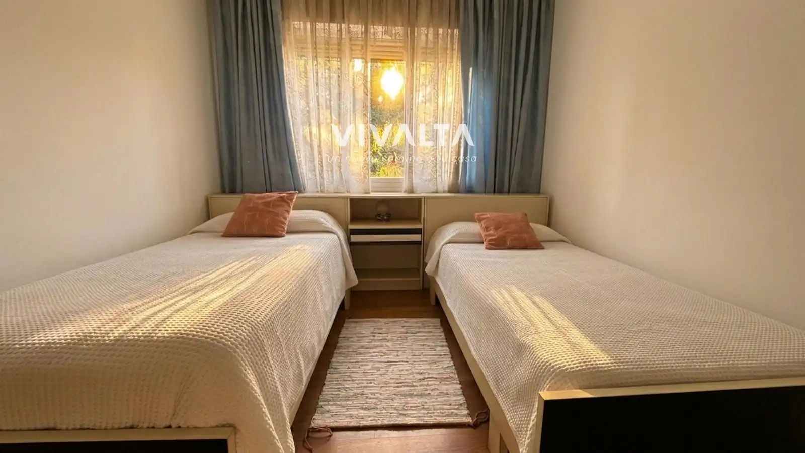 Bedroom of Flat for sale in Madrid  with Air Conditioner, Heating and Storage room