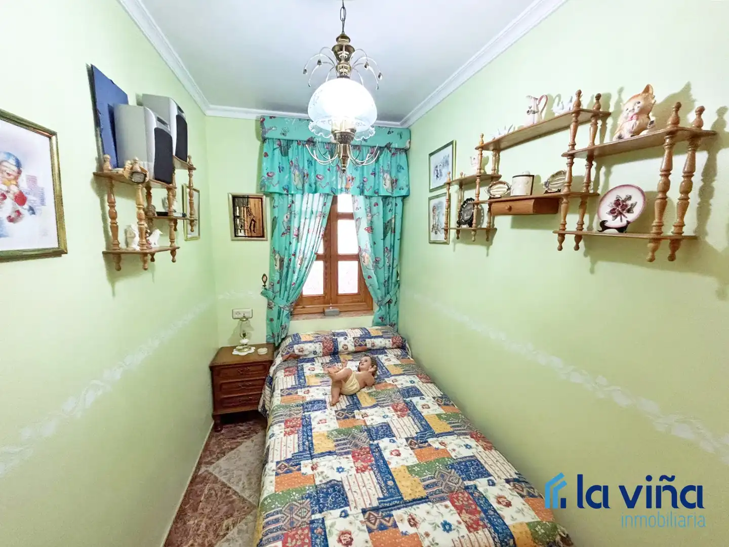 Habitación de Casa o chalet en venta en Encinas Reales con Terraza, Trastero y Amueblado