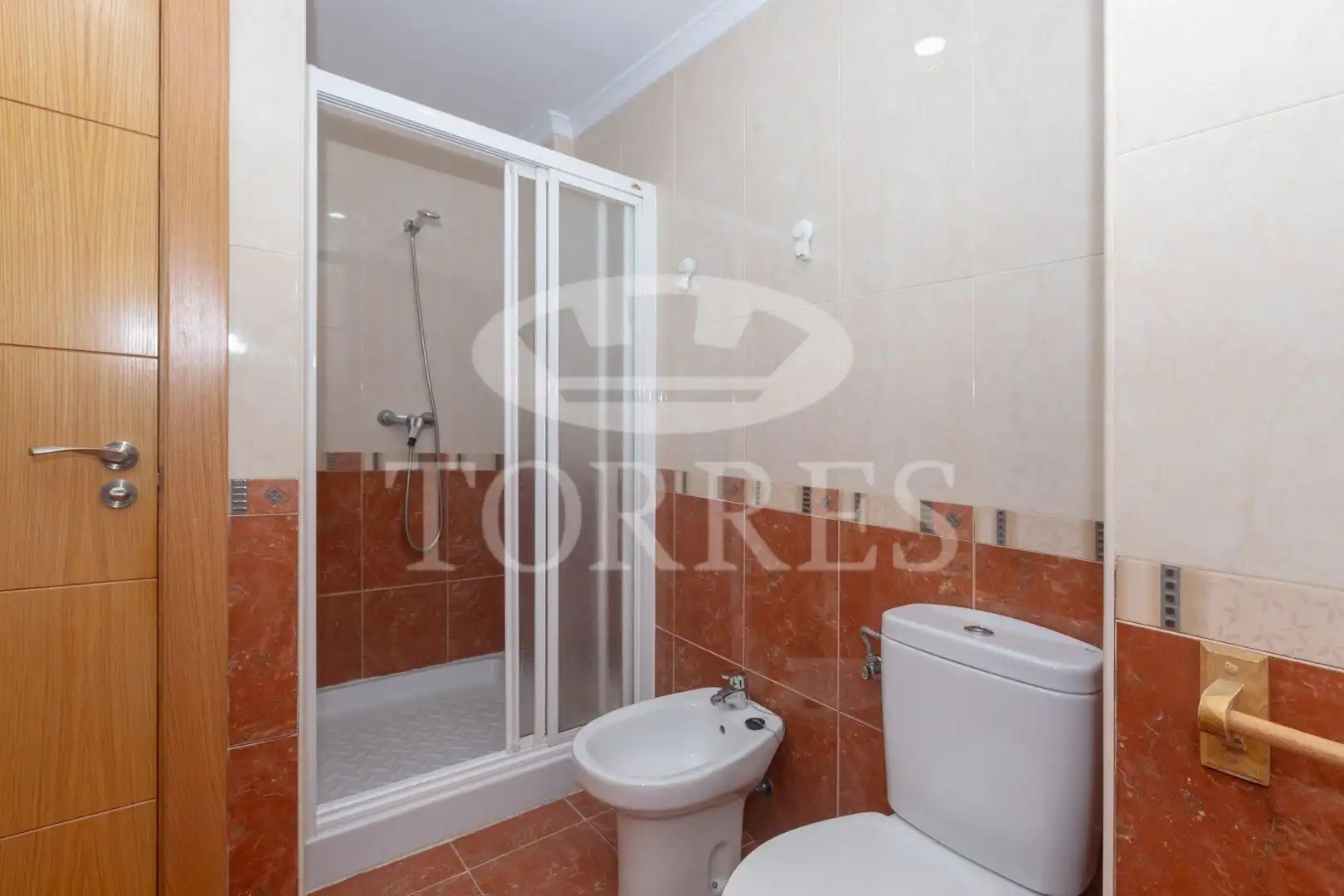 Piso en venta en AYALA, Parque Ayala - Jardín de la Abadía - Huelín