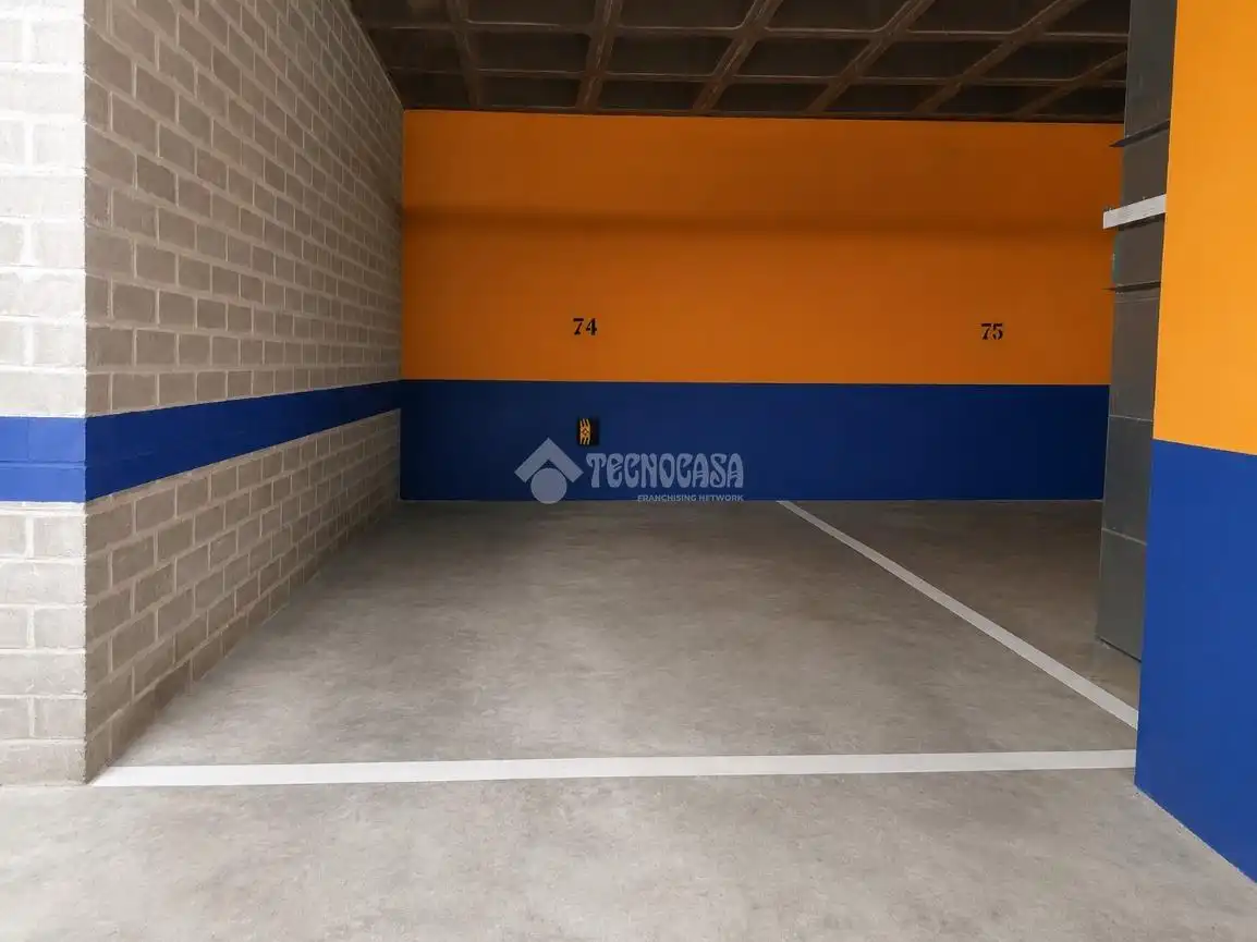 Individuel avec ascenseur à vendre à Miralbueno, imagen 2