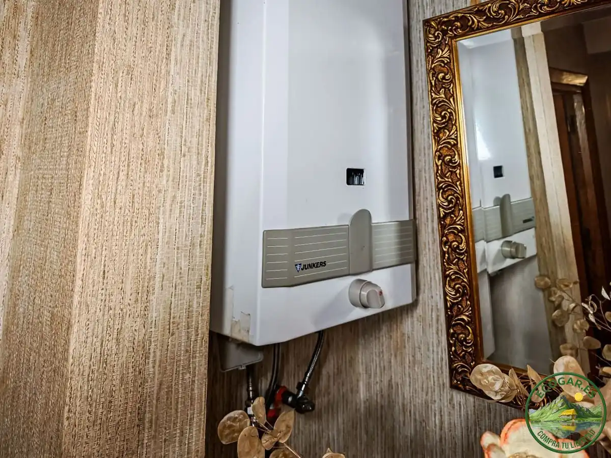 Bany de Casa o xalet en venda en Vega de Valcarce amb Calefacció, Jardí privat i Parquet