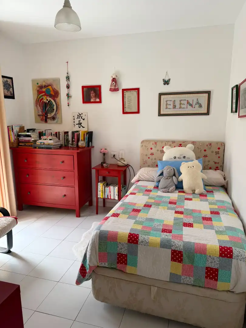 Dormitori de Casa adosada en venda en Vélez-Málaga amb Aire condicionat i Piscina comunitària