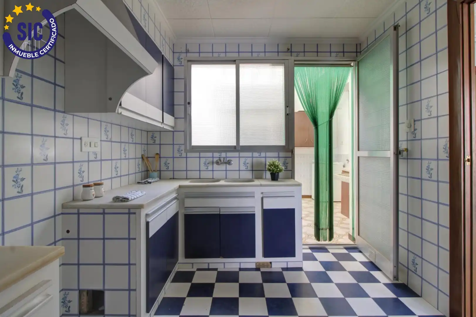 Cocina de Dúplex en venta en Faura con Terraza, Trastero y Balcón
