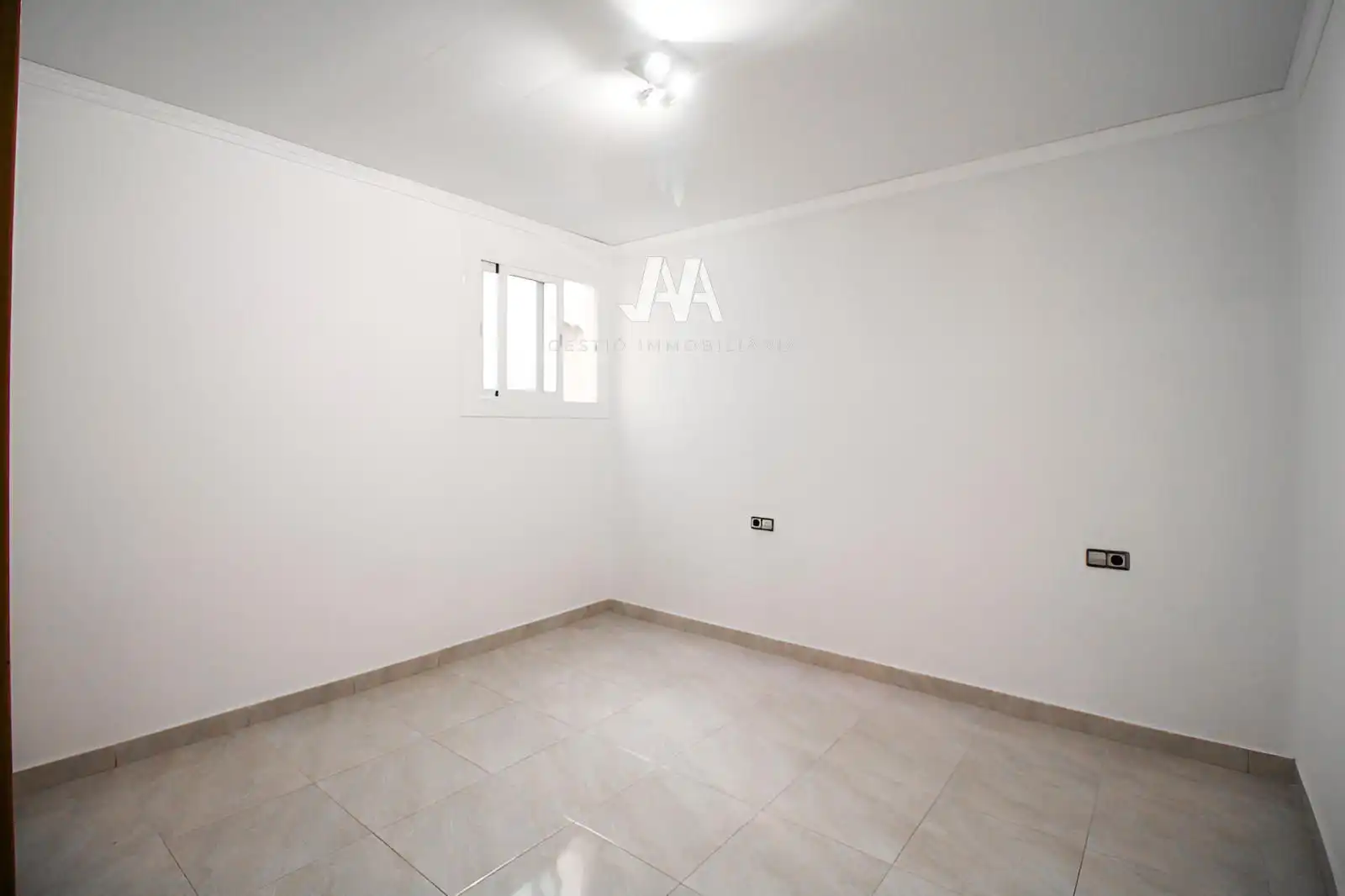 Dormitori de Pis en venda en Igualada amb Parquet, Terrassa i Balcó