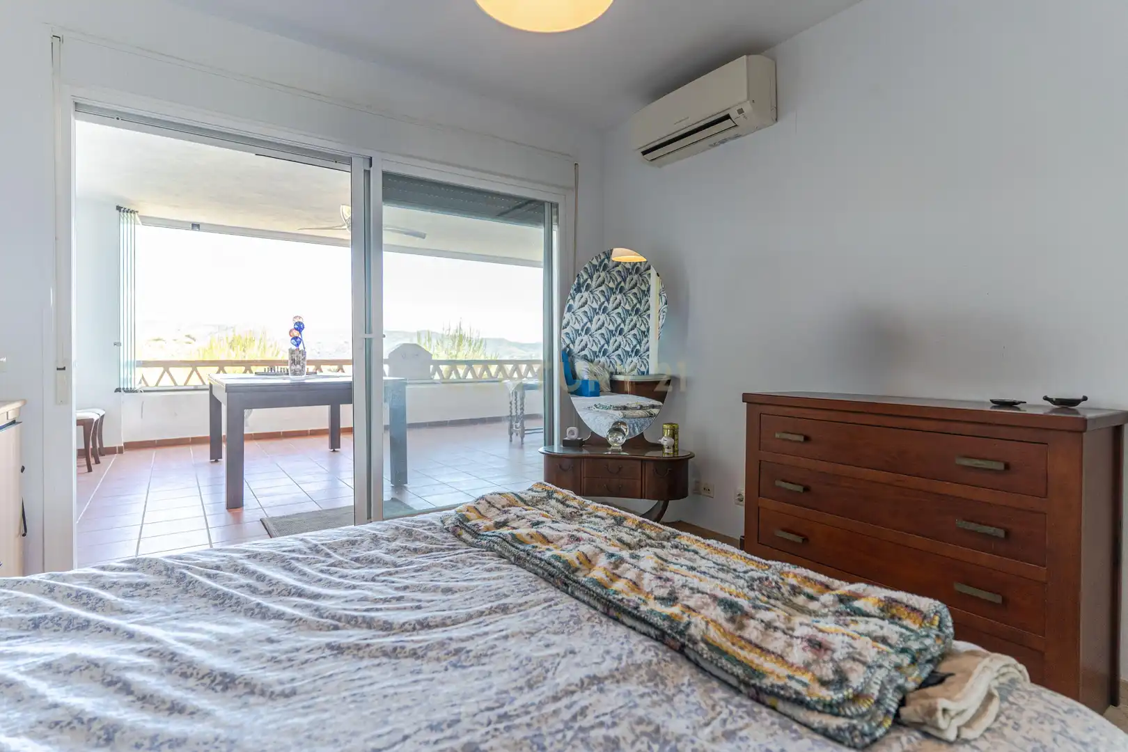 Habitación de Apartamento en venta en Rincón de la Victoria con Aire acondicionado, Trastero y Piscina