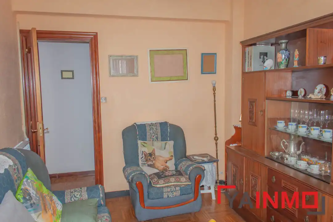 Sala d'estar de Pis en venda en Vitoria - Gasteiz amb Calefacció, Terrassa i Traster