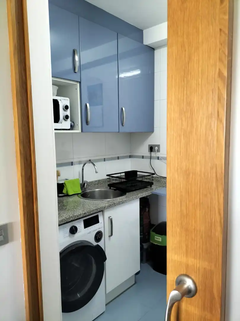 Cuina de Apartament en venda en Oviedo  amb Calefacció, Parquet i Traster