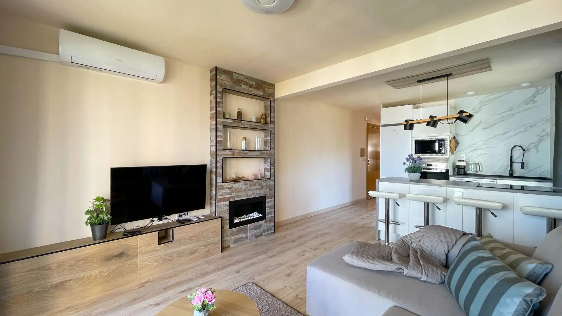 Living room of Apartments for rent in Benidorm  with Air Conditioner, Terrace and Furnished