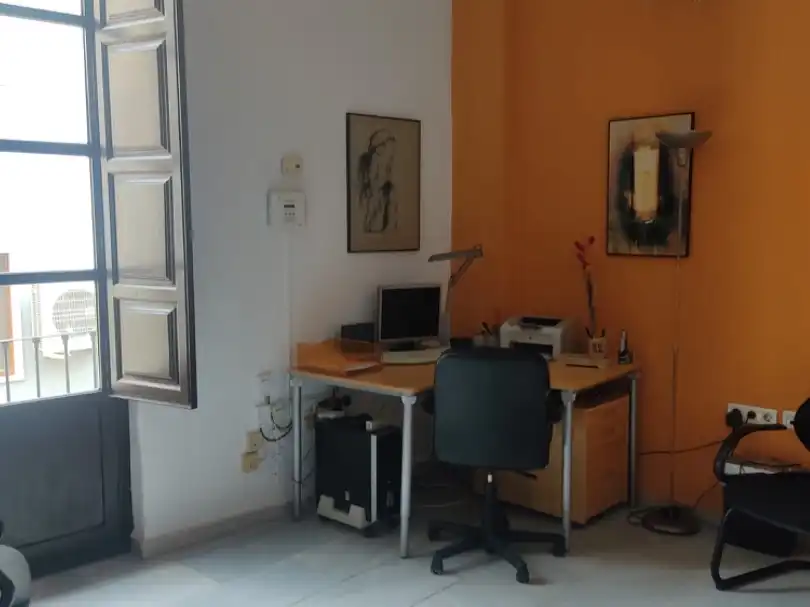 Bureau avec ascenseur à louer à Alhóndiga 27, imagen 2