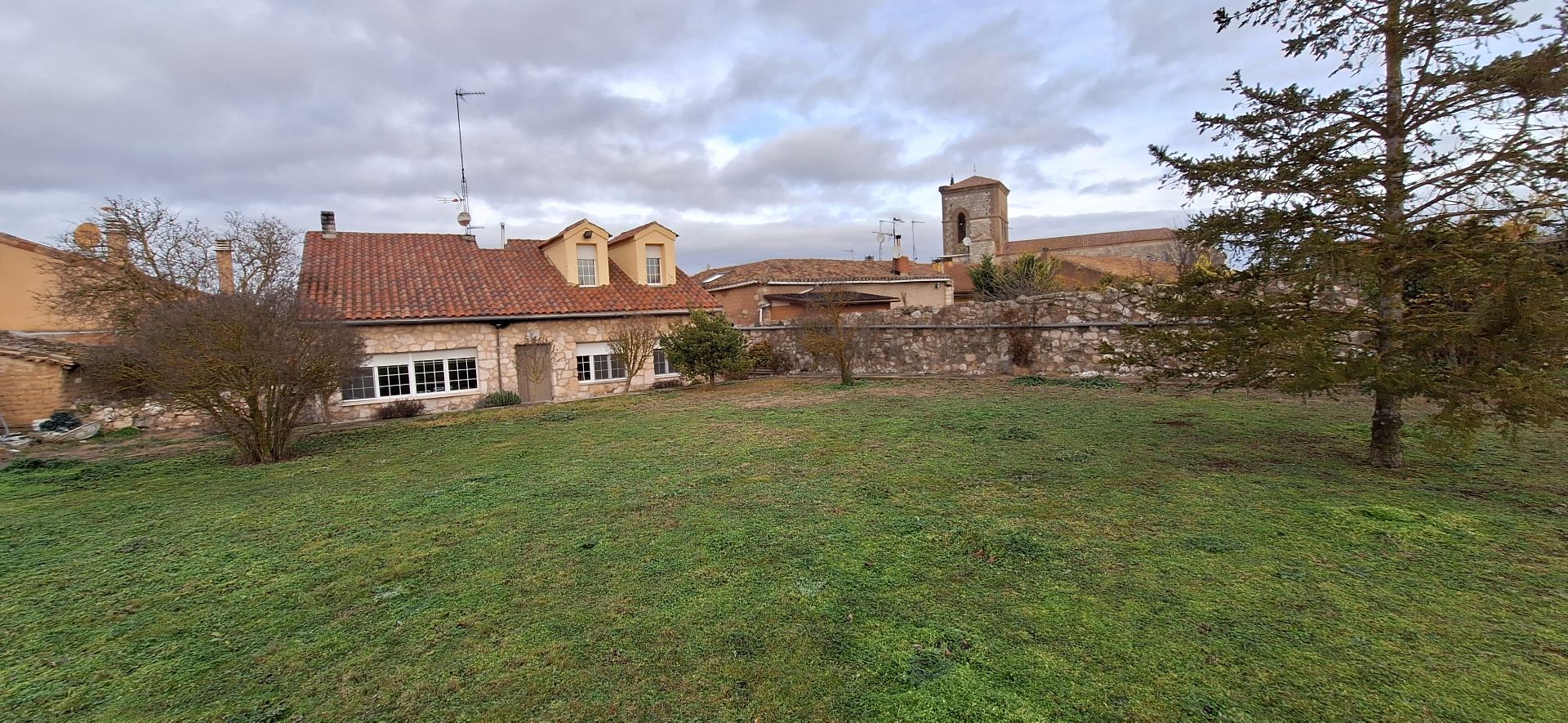 House or chalet for sale in Buniel  with Furnished