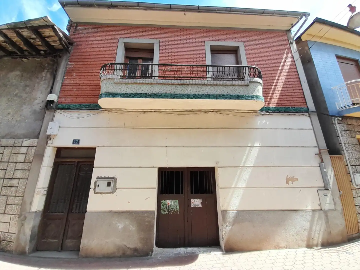 Vista exterior de Casa o chalet en venta en Cacabelos con Calefacción, Terraza y Balcón
