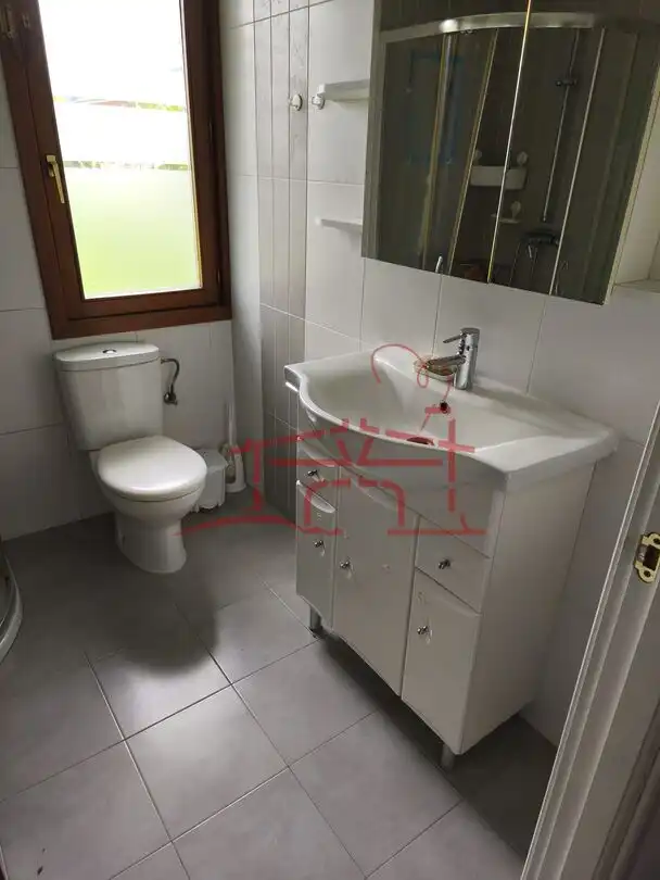 Baño de Piso en venta en Abadiño  con Calefacción y Terraza