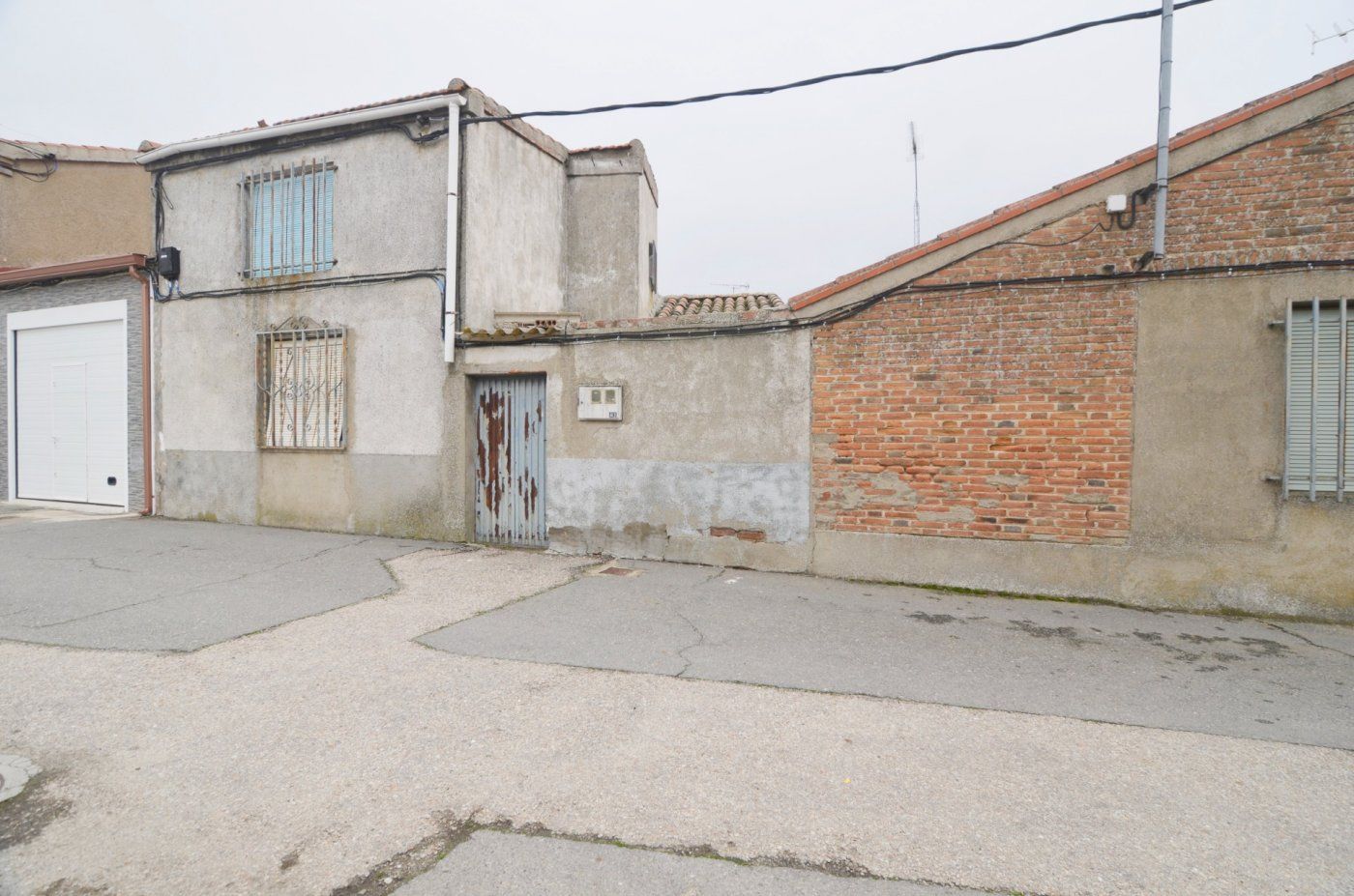 Vista exterior de Casa o xalet en venda en El Campo de Peñaranda  amb Traster i Balcó