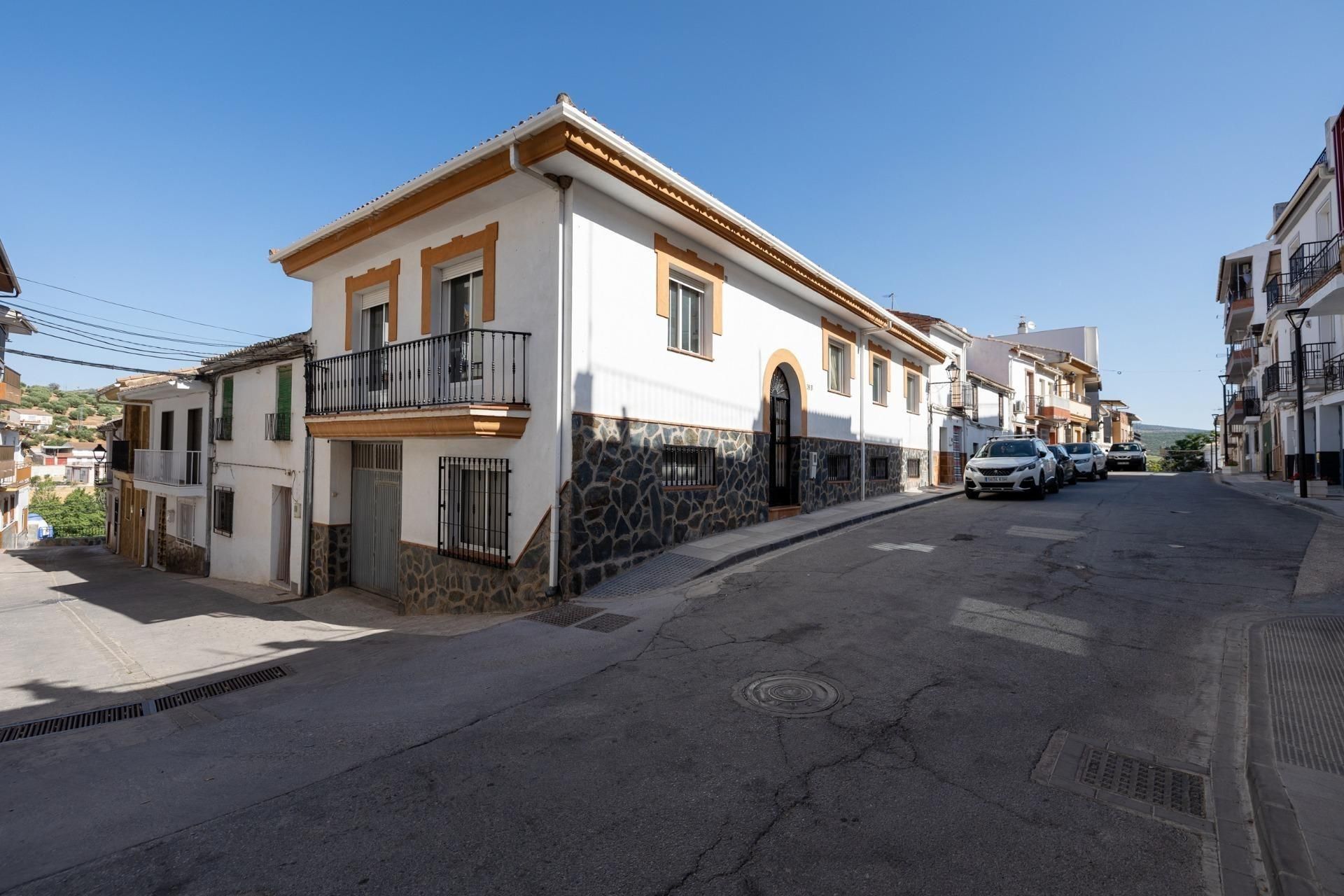 Vista exterior de Casa o xalet en venda en Benalúa de las Villas amb Calefacció i Terrassa