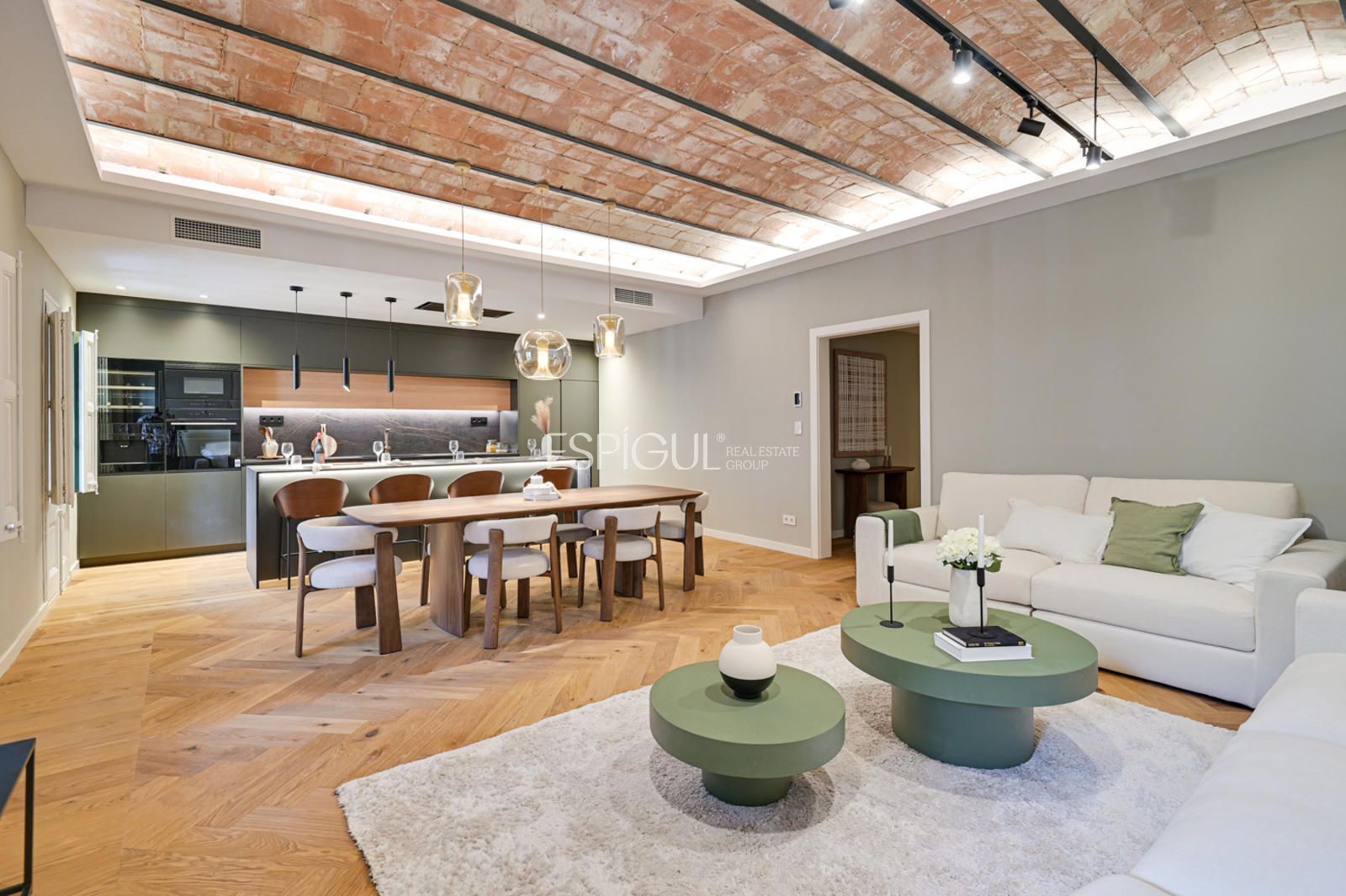 Sala d'estar de Pis en venda en  Barcelona Capital amb Aire condicionat, Calefacció i Parquet