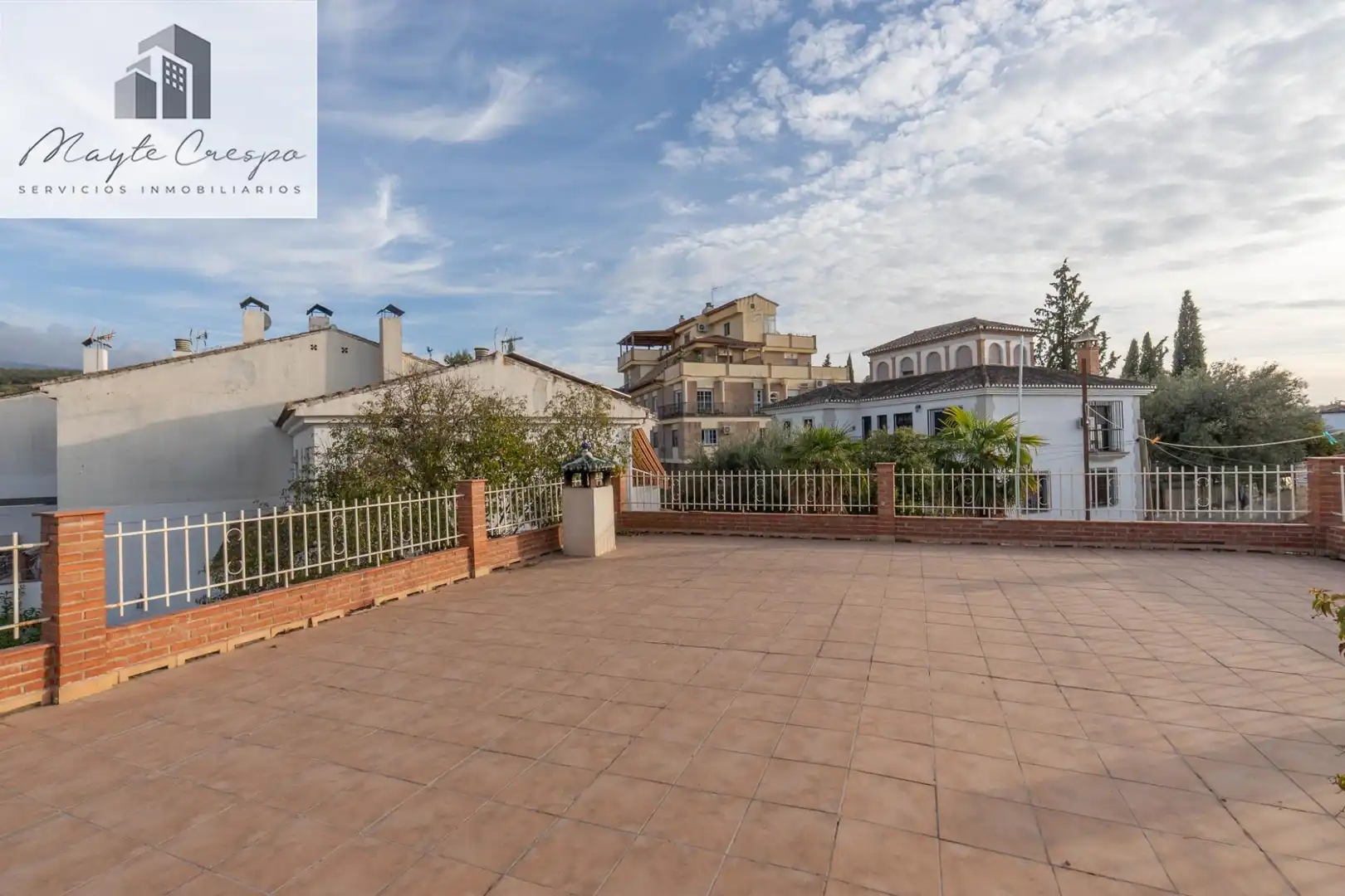 Terrassa de Casa o xalet en venda en La Zubia amb Calefacció, Jardí privat i Terrassa