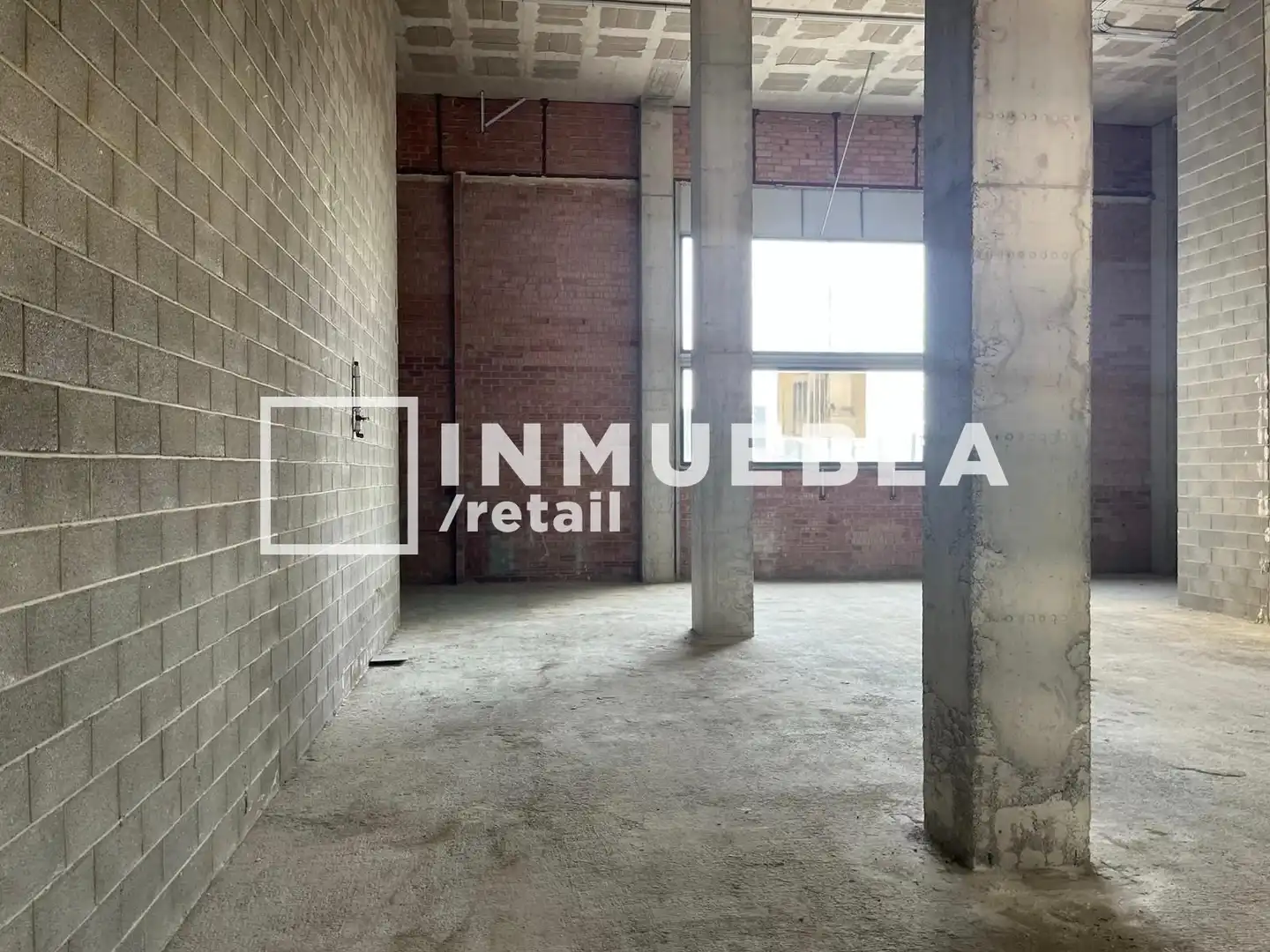 Local comercial en alquiler en de la Mar Jònica, imagen 3