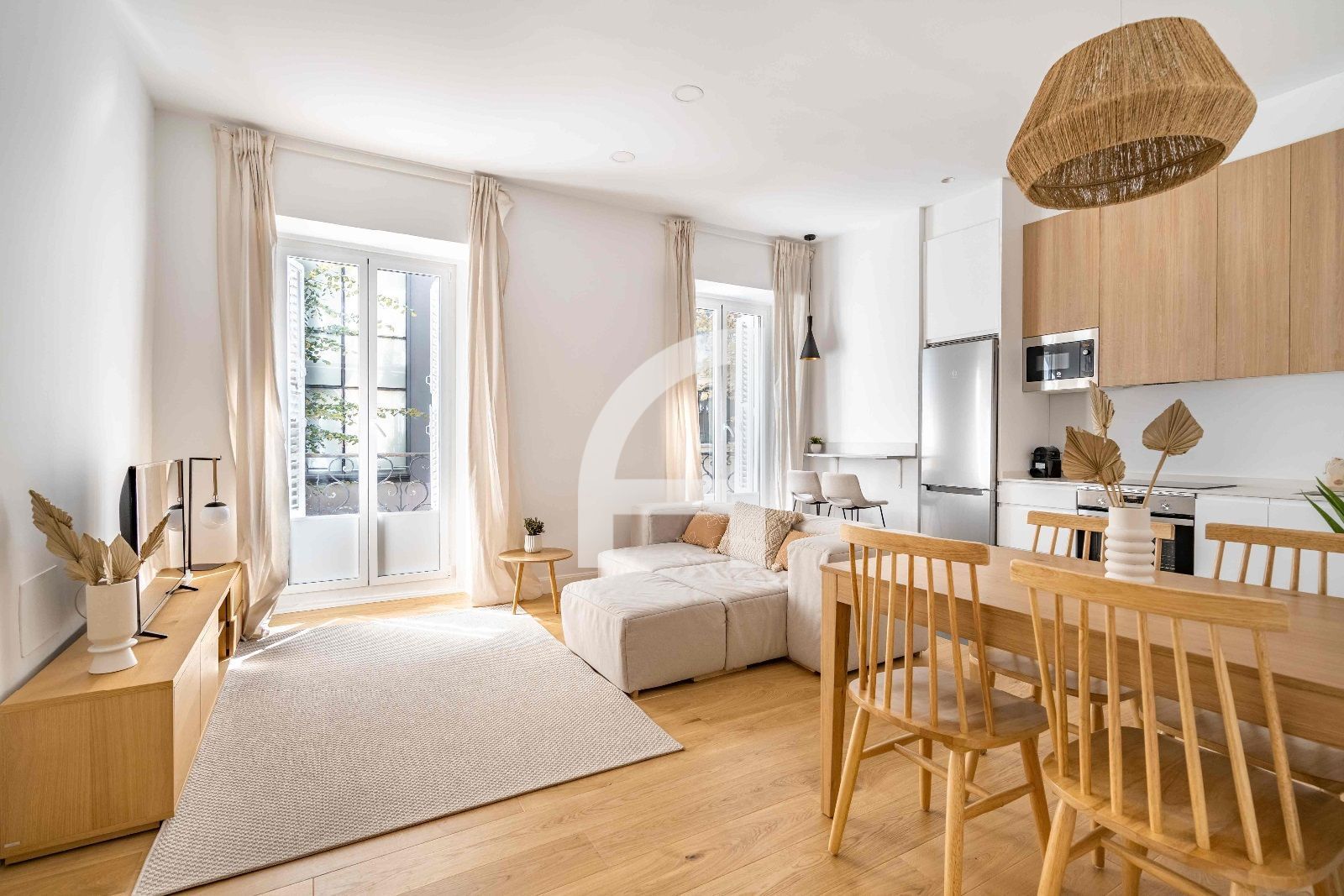 Vista exterior de Piso de alquiler en  Madrid Capital con Aire acondicionado, Calefacción y Terraza