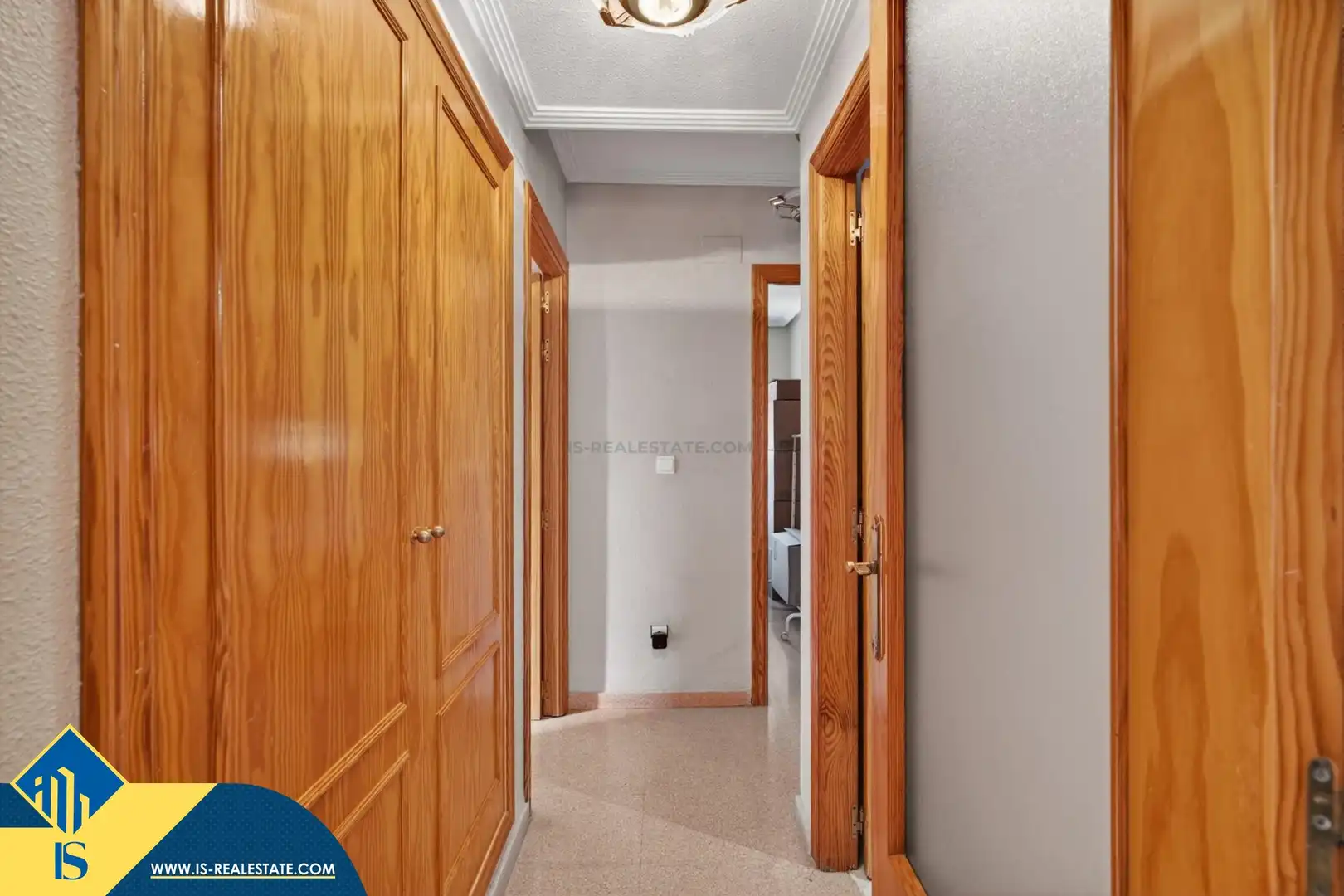 Flat for sale in Alicante / Alacant  with Air Conditioner, Terrace and Storage room