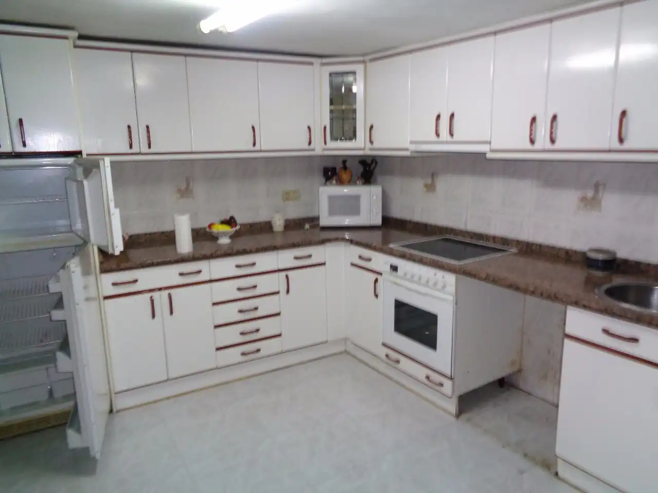 Kitchen of Flat for sale in Anguciana  with Heating, Storage room and Furnished