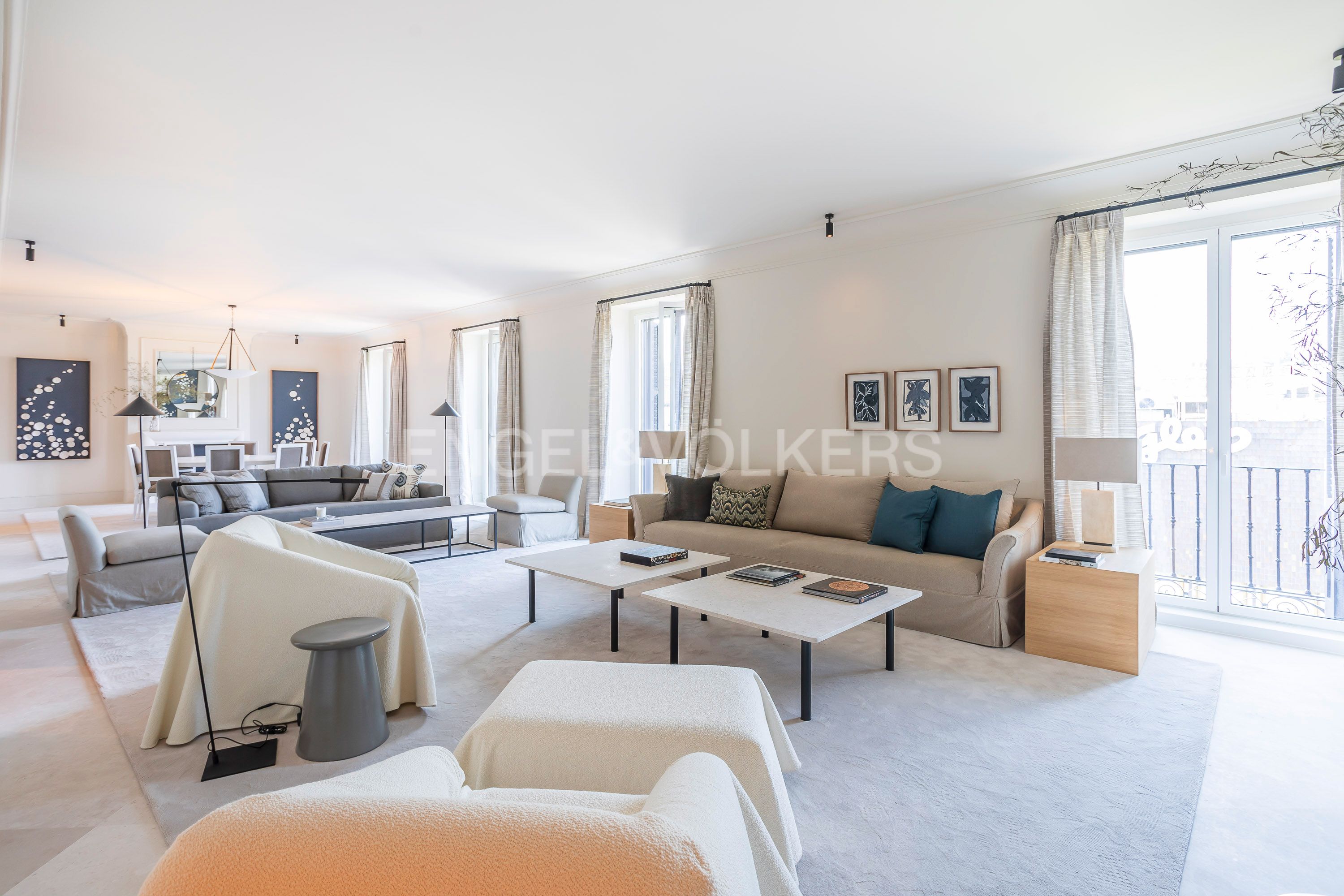 Living room of Apartment for sale in  Madrid Capital  with Air Conditioner, Heating and Private garden