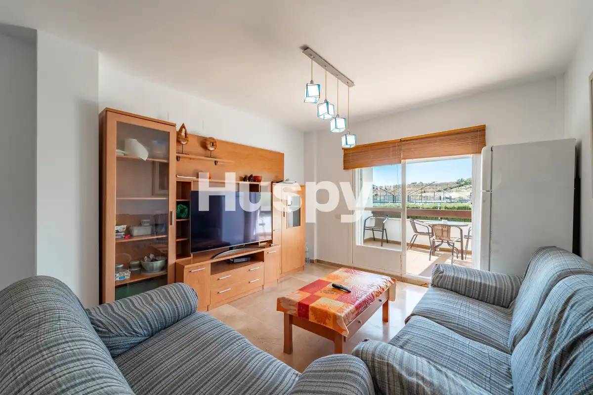 Casa aparellada amb terrassa en venda a Urbanizacion Arroyo Las Cañas, imagen 6