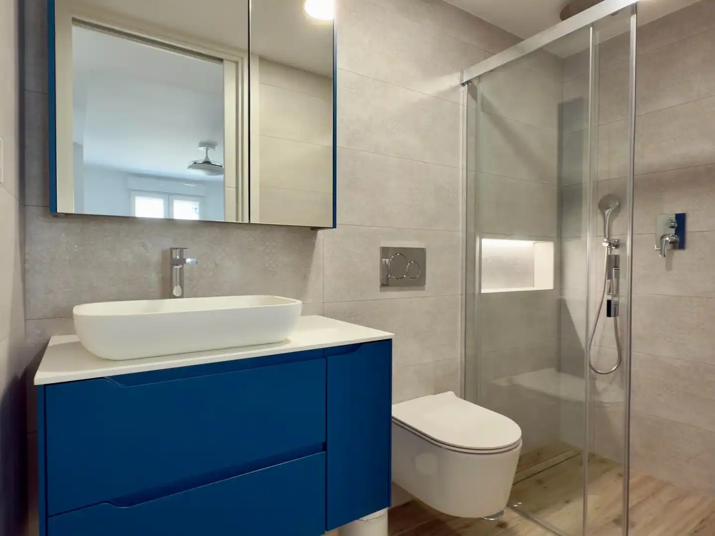 Badezimmer von Wohnungen zum Verkauf in La Manga del Mar Menor mit Klimaanlage, Heizung und Terrasse