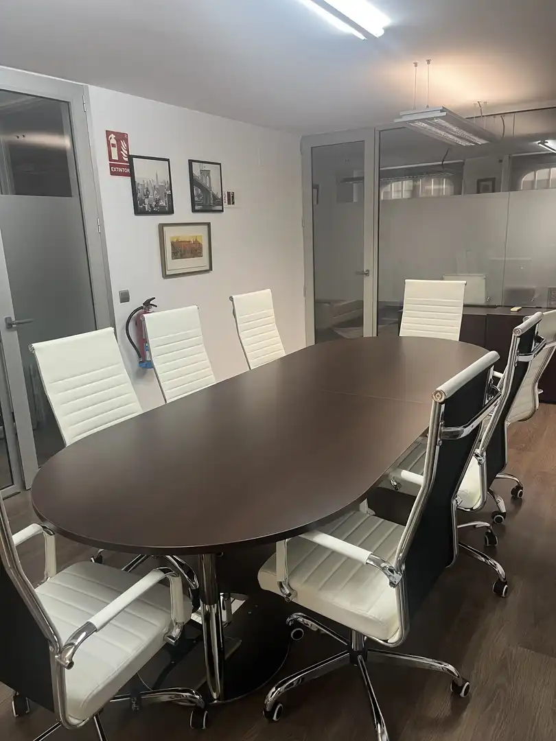 Office for rent in Santander